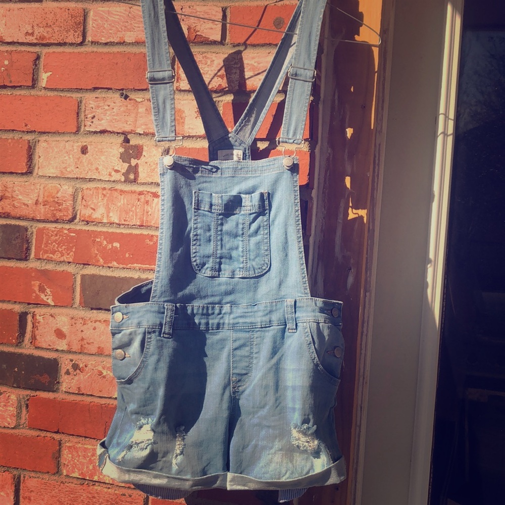 Blue jean overall’s